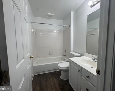 8504 Mayaone Street - Photo Thumbnail 16