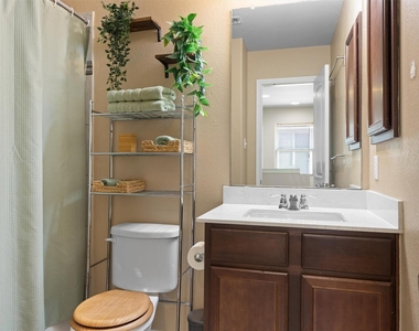 369 S Brook Dr - Photo Thumbnail 19