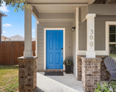 369 S Brook Dr - Photo Thumbnail 3
