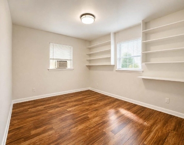 610 Gunter St - Photo Thumbnail 7