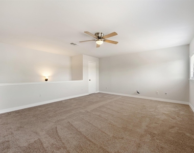 1814 Grassland Dr - Photo Thumbnail 14
