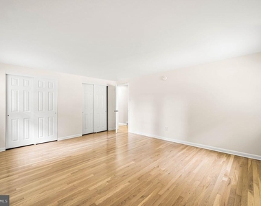 271 S Dillwyn Road - Photo Thumbnail 4