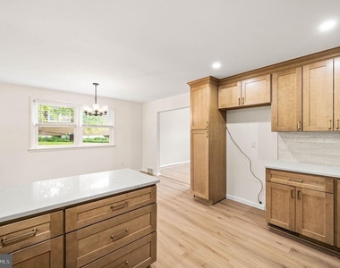 271 S Dillwyn Road - Photo Thumbnail 13