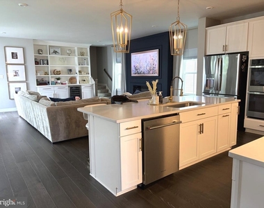 113 Tuscany Drive - Photo Thumbnail 4