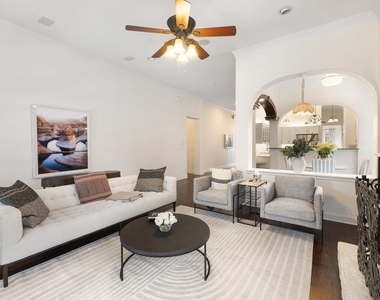 2106 Rue De St Germaine - Photo Thumbnail 9