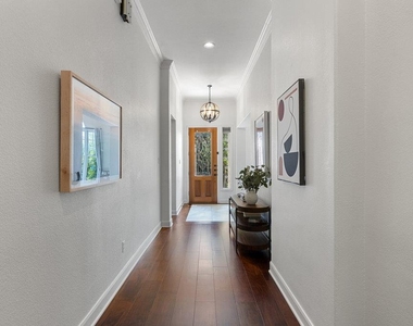 2106 Rue De St Germaine - Photo Thumbnail 6