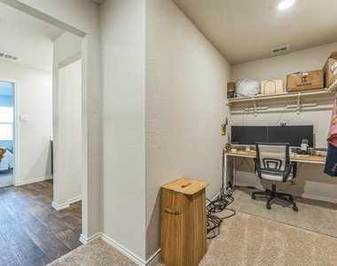 821 Bahia Pl - Photo Thumbnail 16
