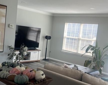 2 Fair Wind Place - Photo Thumbnail 3
