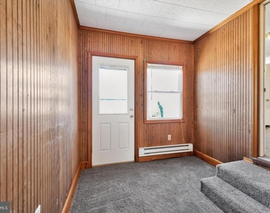 101 E Liberty Street - Photo Thumbnail 23