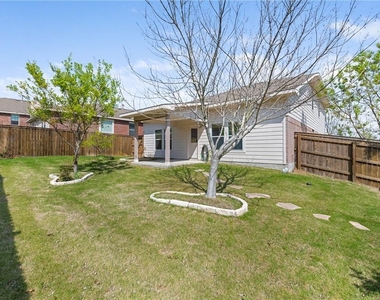 3800 Vonnegut Ct - Photo Thumbnail 29