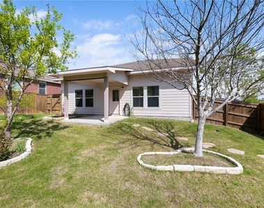 3800 Vonnegut Ct - Photo Thumbnail 28