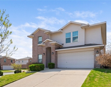3800 Vonnegut Ct - Photo Thumbnail 1