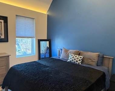 1221 Oates Street Ne - Photo Thumbnail 12