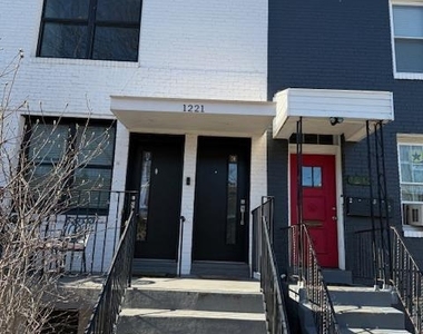 1221 Oates Street Ne - Photo Thumbnail 1