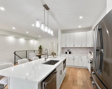 5404 4th Street Nw - Photo Thumbnail 14