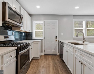 19 Atlantic Street Se - Photo Thumbnail 10