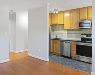1815 A Street Se - Photo Thumbnail 6