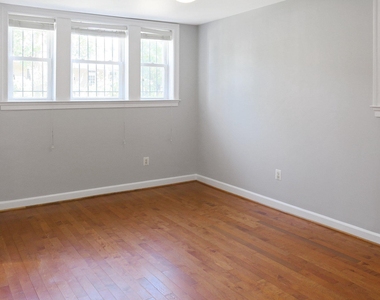 1815 A Street Se - Photo Thumbnail 8