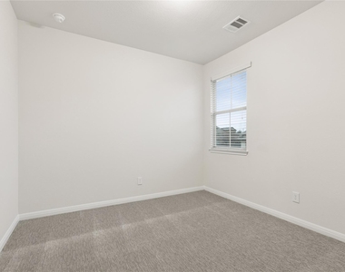 1200 S 10th St - Photo Thumbnail 11