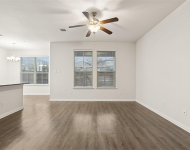 1200 S 10th St - Photo Thumbnail 6