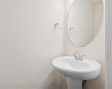 1200 S 10th St - Photo Thumbnail 16