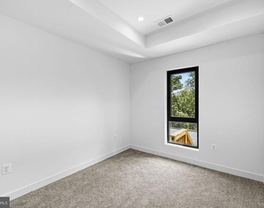 2534 Elvans Road Se - Photo Thumbnail 19