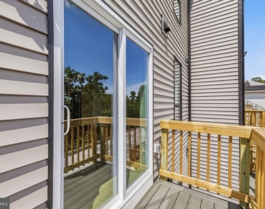 2534 Elvans Road Se - Photo Thumbnail 30