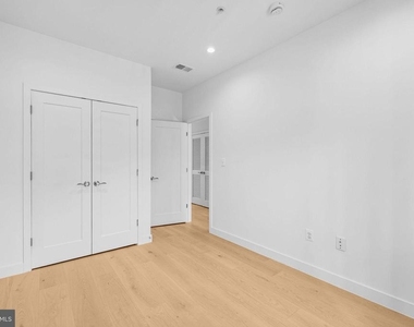 2534 Elvans Road Se - Photo Thumbnail 22