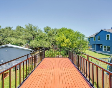 1707 Overhill Dr - Photo Thumbnail 21