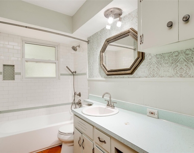 1707 Overhill Dr - Photo Thumbnail 10