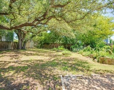 1707 Overhill Dr - Photo Thumbnail 31