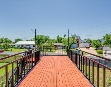 1707 Overhill Dr - Photo Thumbnail 24