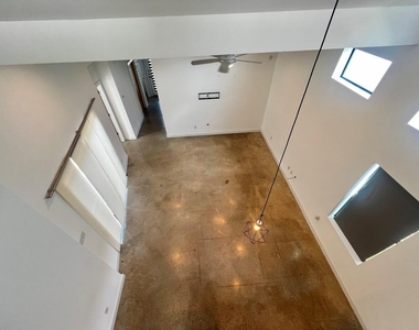 5900 Toscana Ave - Photo Thumbnail 20
