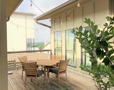 5900 Toscana Ave - Photo Thumbnail 23