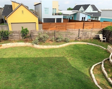 5900 Toscana Ave - Photo Thumbnail 24