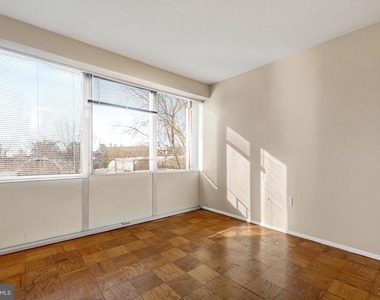 1311 Delaware Avenue Sw - Photo Thumbnail 3