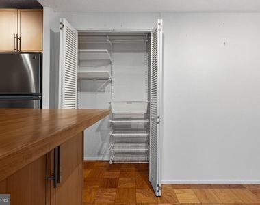 1311 Delaware Avenue Sw - Photo Thumbnail 13
