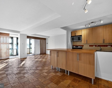 1311 Delaware Avenue Sw - Photo Thumbnail 26