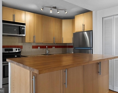1311 Delaware Avenue Sw - Photo Thumbnail 17