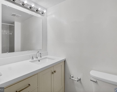 3030 Gentain Court Ne - Photo Thumbnail 9