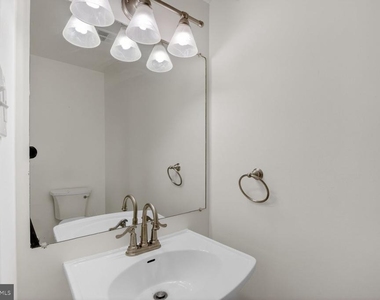 3030 Gentain Court Ne - Photo Thumbnail 3