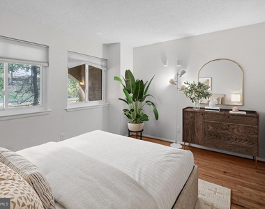 3030 Gentain Court Ne - Photo Thumbnail 7