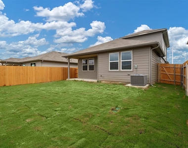2909 Tweedy Trl - Photo Thumbnail 26