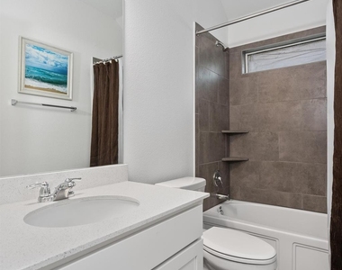 12215 Coronilla Bnd - Photo Thumbnail 26