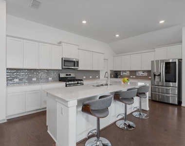 12215 Coronilla Bnd - Photo Thumbnail 7