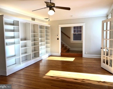 5539 30th Place Nw - Photo Thumbnail 9