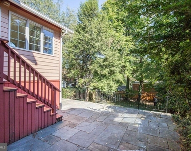 5539 30th Place Nw - Photo Thumbnail 30