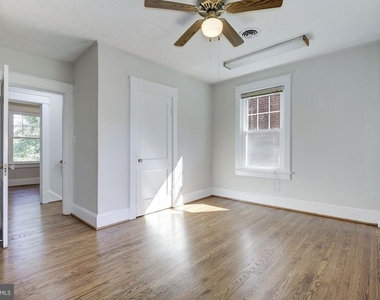5539 30th Place Nw - Photo Thumbnail 24