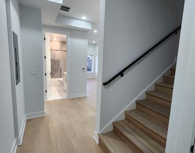 4905 Georgia Avenue Nw - Photo Thumbnail 5