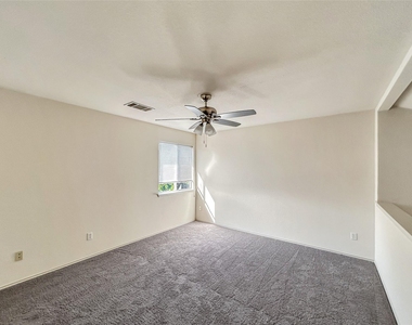 1503 Catalina Dr - Photo Thumbnail 11